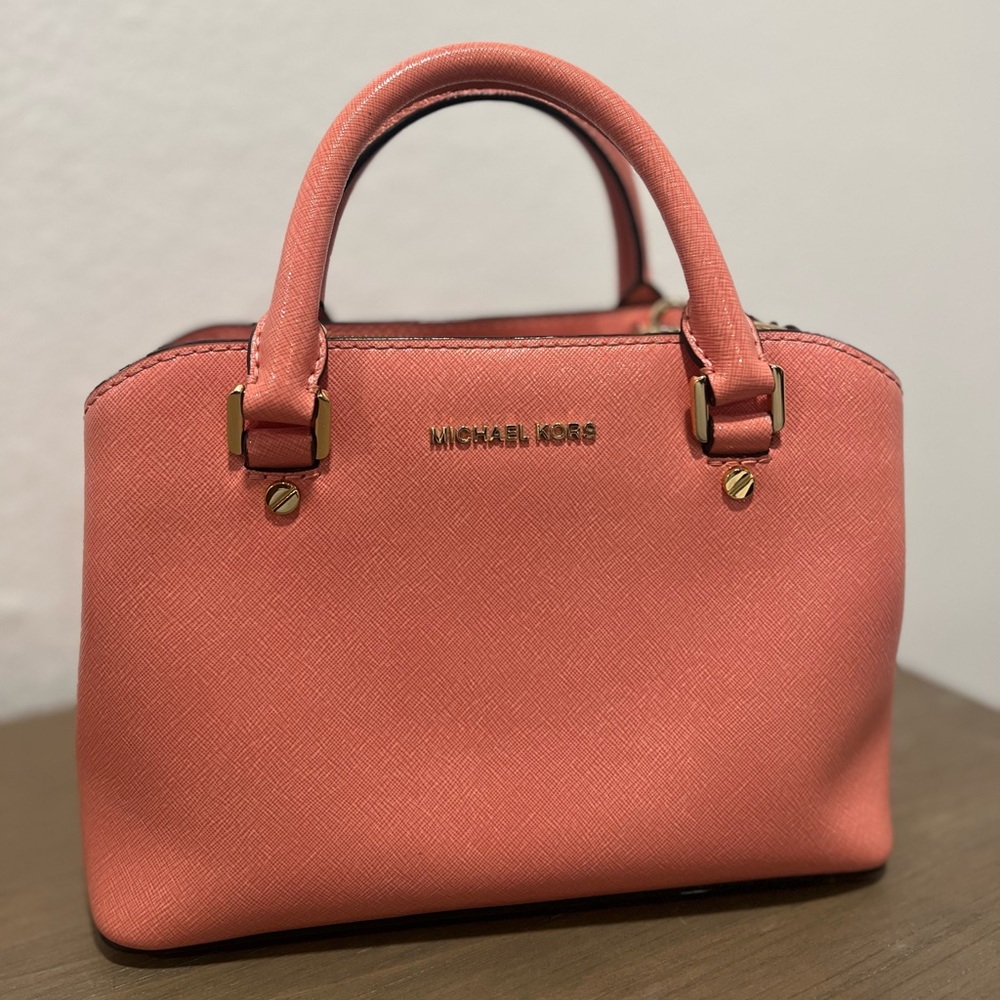 Medium size Michael Kors bag